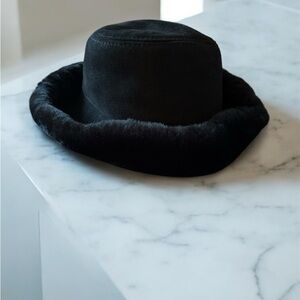 Chic Suede, Warm Black Faux Fur Women's Hat